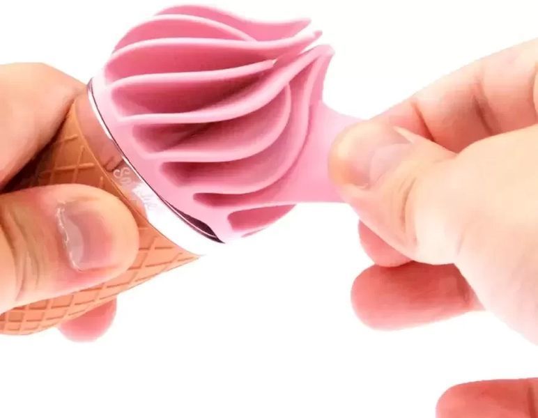Стимулятор для клитора с вращающимися лепестками Satisfyer Lay-On - Sweet Treat Pink/Brown 788068 фото